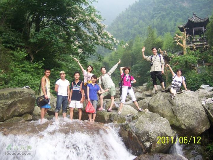 登山上水口，溯溪明月山http_imgloadCA8CNNBI