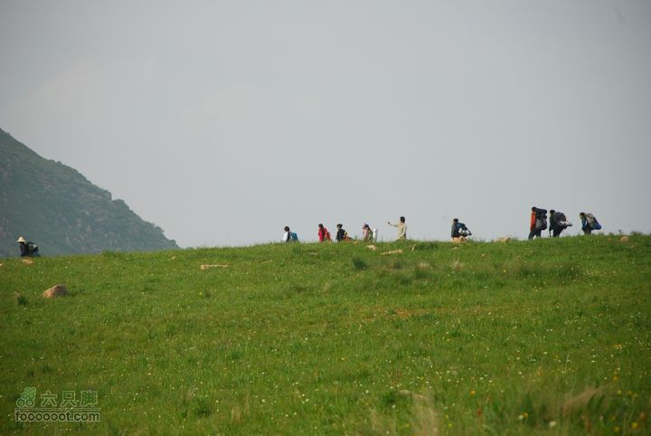 六只脚全体成员20人重装登顶小海坨，特此留念！DSC_0347