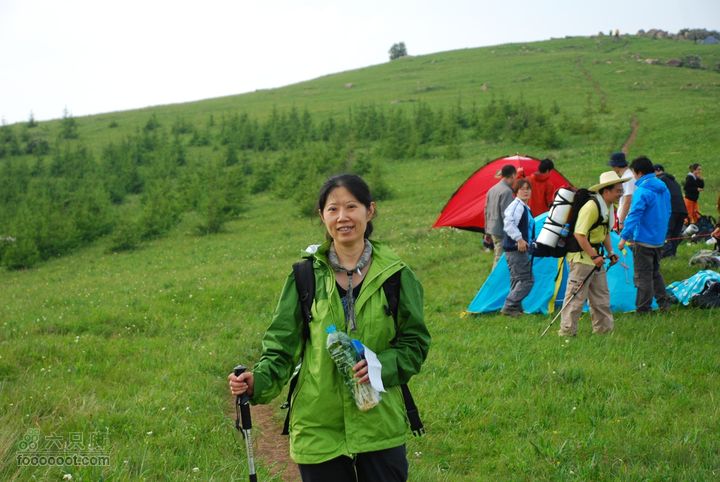 六只脚全体成员20人重装登顶小海坨，特此留念！DSC_0362