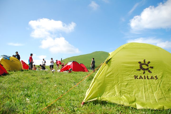 六只脚全体成员20人重装登顶小海坨，特此留念！DSC_0841