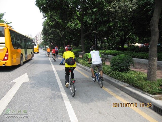 2011.7.10.去广州贺九头鸟鼎盛森车行搬迁开业活动IMG_2857_眸目压缩