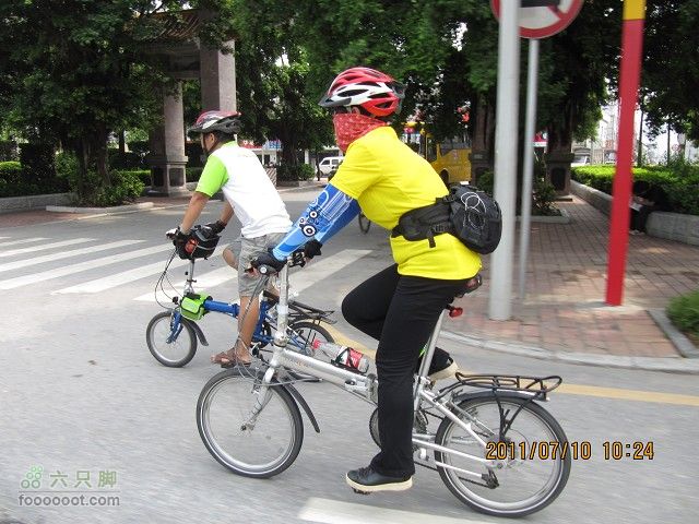2011.7.10.去广州贺九头鸟鼎盛森车行搬迁开业活动IMG_2858_眸目压缩