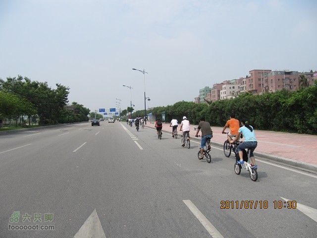 2011.7.10.去广州贺九头鸟鼎盛森车行搬迁开业活动IMG_2864_眸目压缩