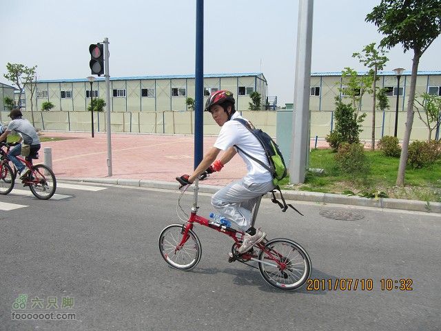 2011.7.10.去广州贺九头鸟鼎盛森车行搬迁开业活动IMG_2875_眸目压缩
