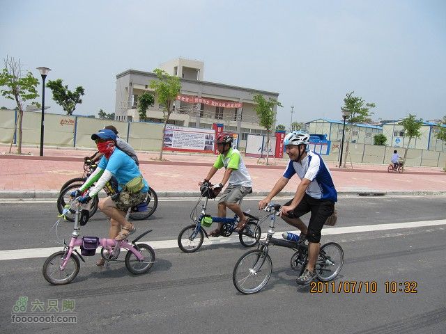 2011.7.10.去广州贺九头鸟鼎盛森车行搬迁开业活动IMG_2878_眸目压缩