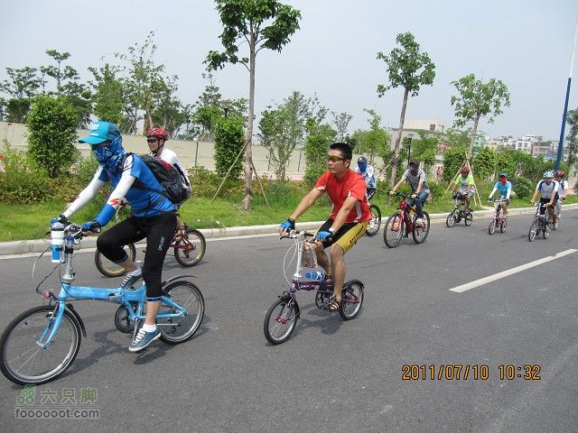 2011.7.10.去广州贺九头鸟鼎盛森车行搬迁开业活动IMG_2880_眸目压缩