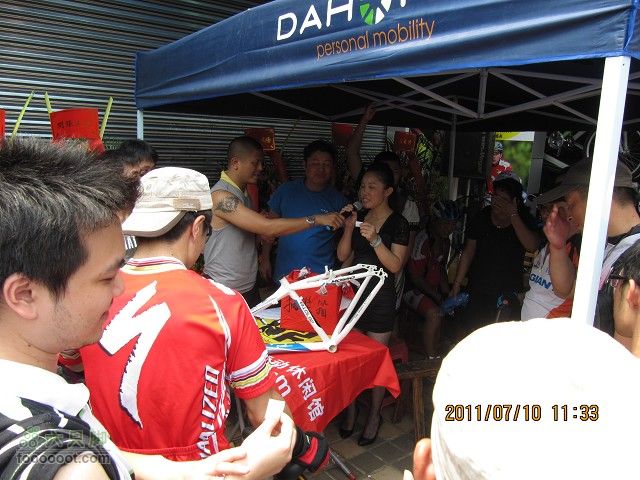 2011.7.10.去广州贺九头鸟鼎盛森车行搬迁开业活动IMG_2940_眸目压缩
