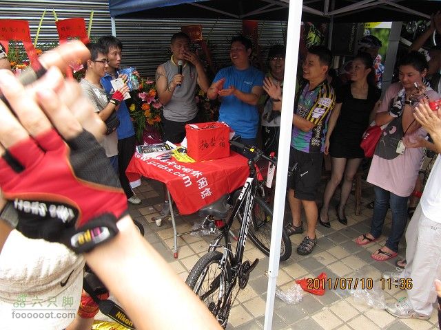 2011.7.10.去广州贺九头鸟鼎盛森车行搬迁开业活动IMG_2942_眸目压缩
