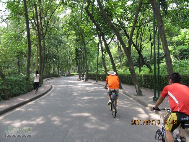 2011.7.10.去广州贺九头鸟鼎盛森车行搬迁开业活动IMG_2979_眸目压缩