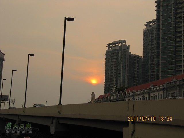 2011.7.10.去广州贺九头鸟鼎盛森车行搬迁开业活动IMG_3008_眸目压缩