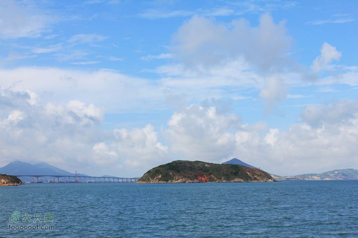 福建平潭--豪华游艇海岛游--探路小岛和远远望见的海峡大桥