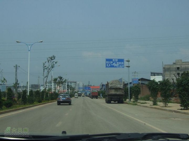 云南个旧至昆明323国道214省道最新路况DSCF1416
