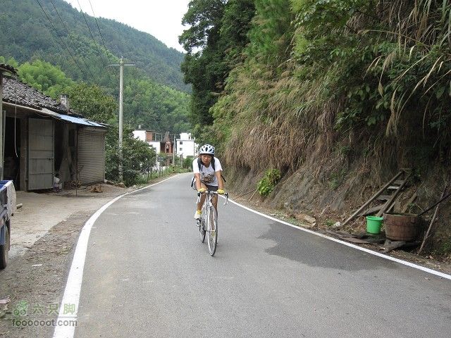 2011.9.9.海鸟参加上海骑众马自骑旅程之黄山到古镇深度IMG_6352_眸目压缩