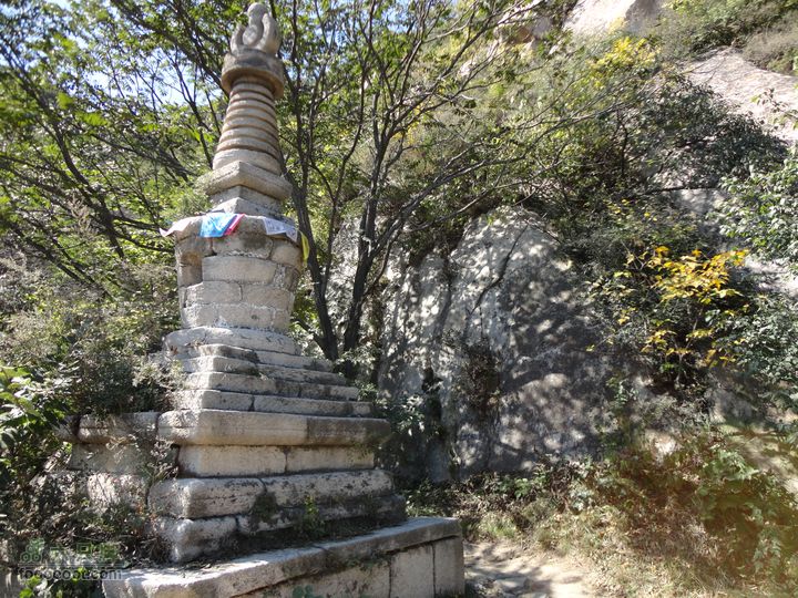 凤凰岭外围一圈密宗塔