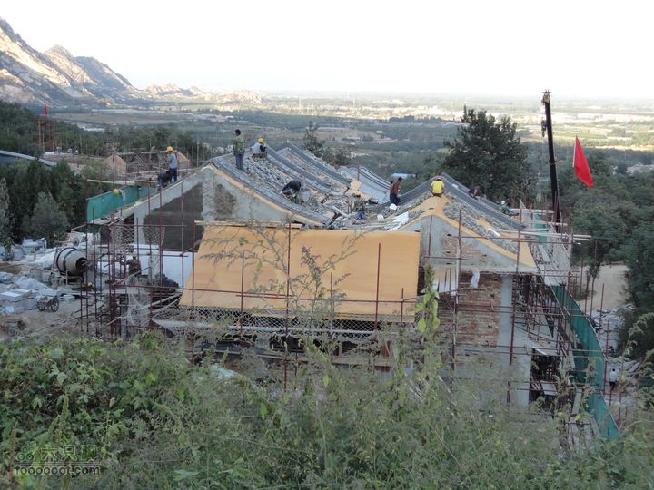 凤凰岭外围一圈新建宿舍