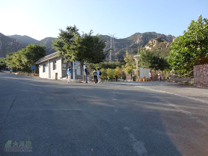 凤凰岭外围一圈凤凰岭南线停车场