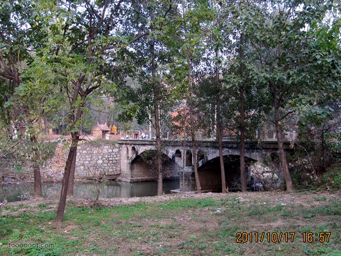 滈河南岸颇荒凉2011.10.17滈河行 126_副本