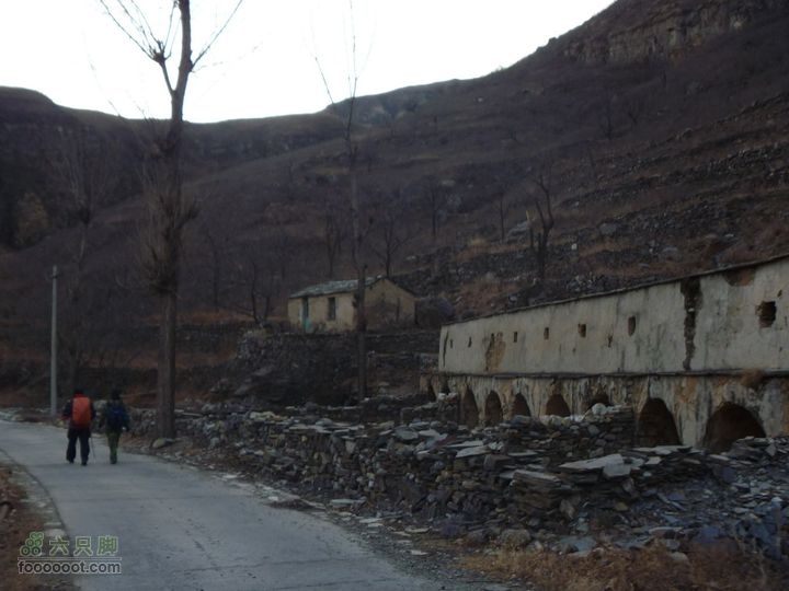 【灰地-十字道-铁陀山-滴水岩】空山岂无意P1010642