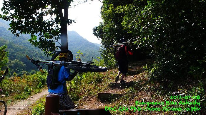 2012 01 08 新界東北邊界廢村P1440819