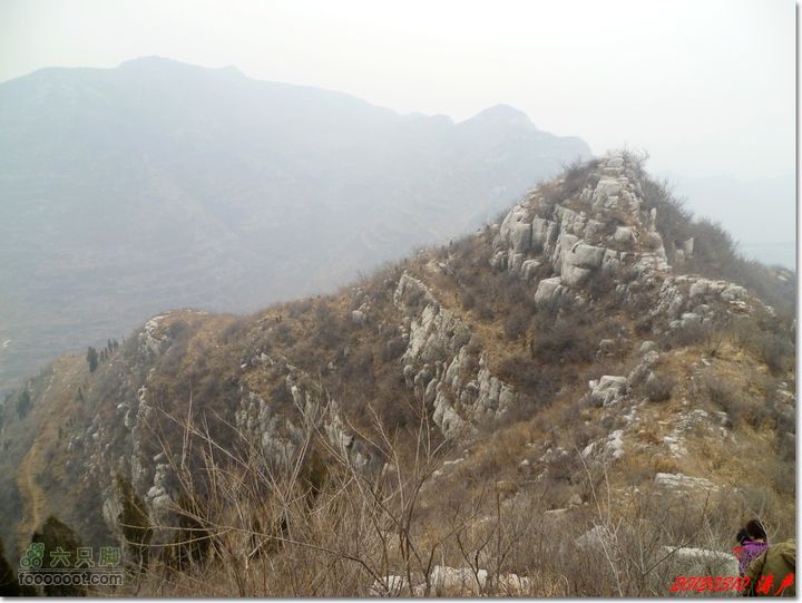 淄川三龙山潭溪山从东面山脊绕过潭溪山景区