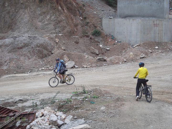 扶志猛洞河羊峰石堤环线跟我走没错的