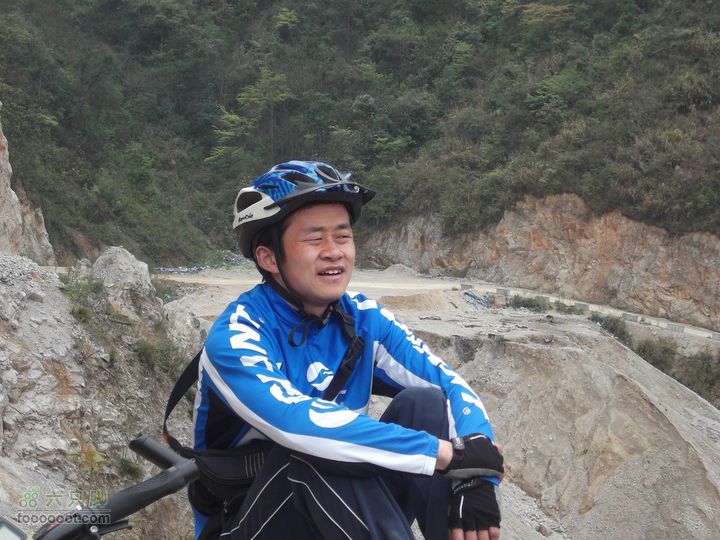 扶志猛洞河羊峰石堤环线雨点
