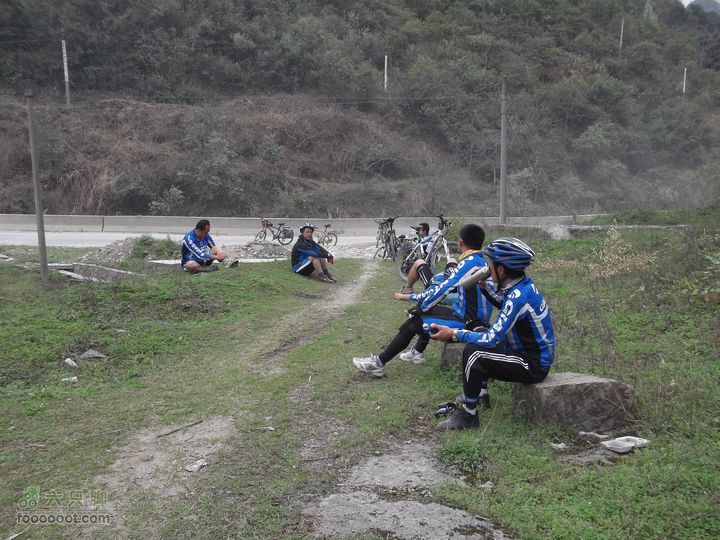 扶志猛洞河羊峰石堤环线。。。