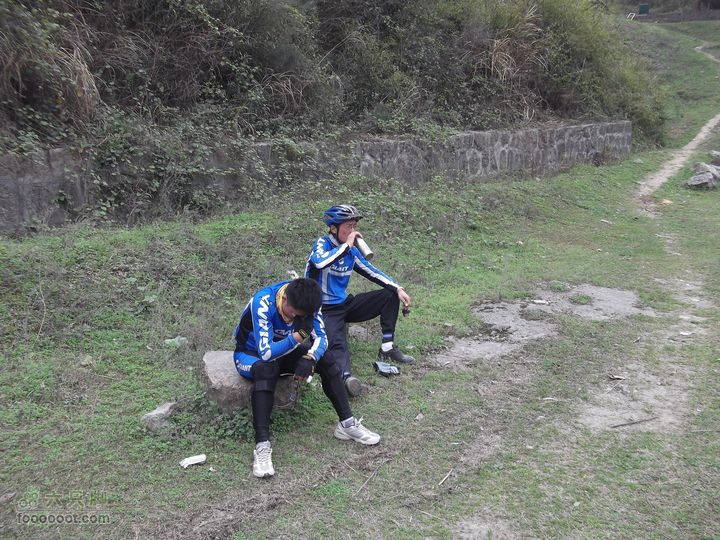 扶志猛洞河羊峰石堤环线高二哥和老瓦