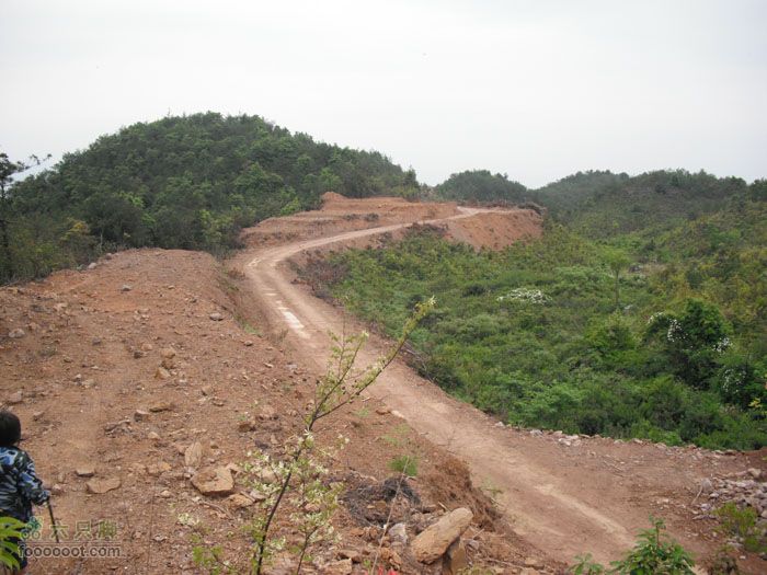 4.30仙居景星岩徒步这条路修到这里