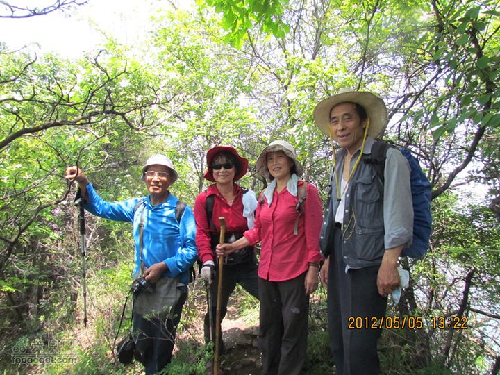 5.5 五泉岭--甘峪梁--佛疙瘩穿越2012.5.5五泉岭穿越 200_副本