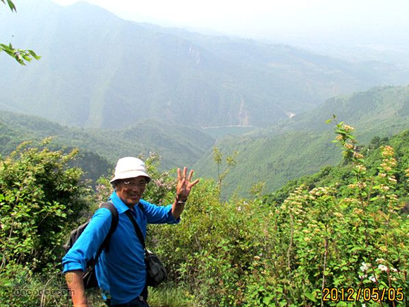5.5 五泉岭--甘峪梁--佛疙瘩穿越2012.5.5五泉岭穿越 282_副本