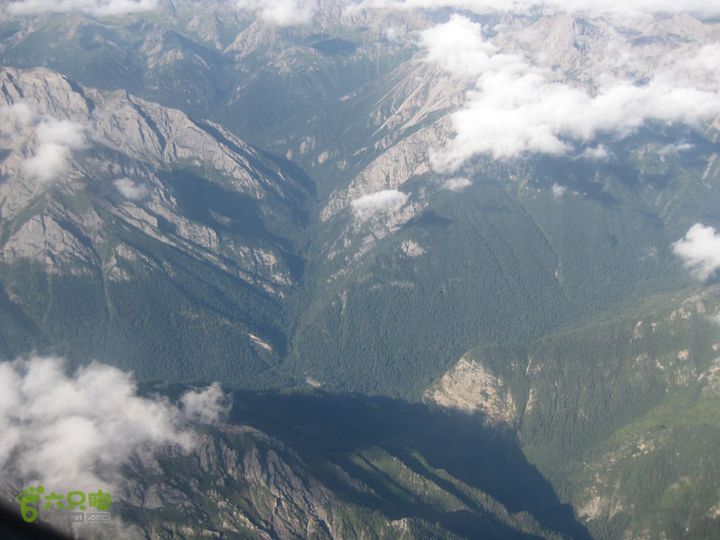 2012-8-22西安咸阳机场-四川九黄机场IMG_0317