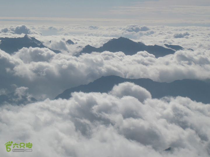 2012-8-22西安咸阳机场-四川九黄机场IMG_0323