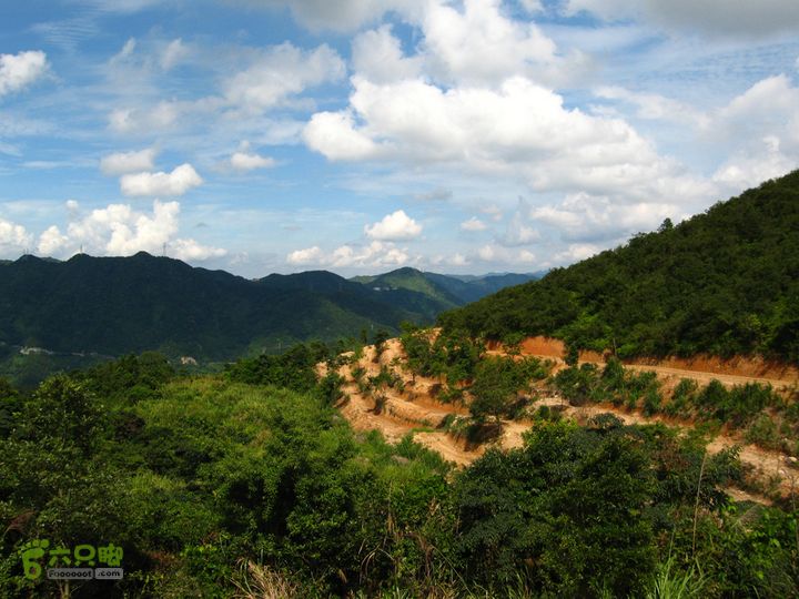 赤星村-昇山寺-叶洋-岭头-(龙潭)-森林公园南门或是种的果树，入口有铁门