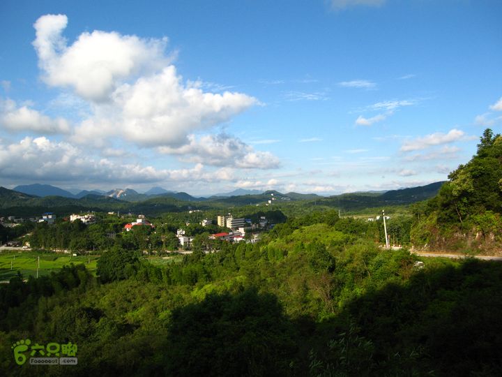 赤星村-昇山寺-叶洋-岭头-(龙潭)-森林公园南门公路马上就要进入岭头了