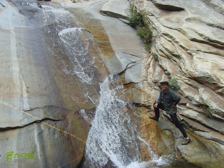 豪宅一天仙瀑一景区门口SNV34504