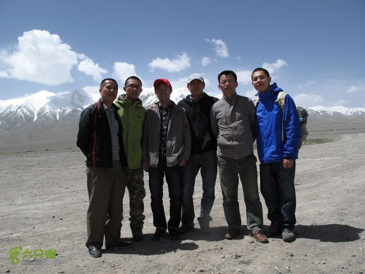 2011年青藏线徒步搭车之旅搭我们到玉珠峰的好心人