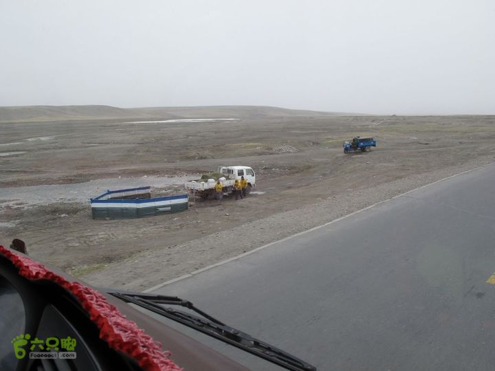 2011年青藏线徒步搭车之旅貌似不冻泉？记不清楚是什么东西了