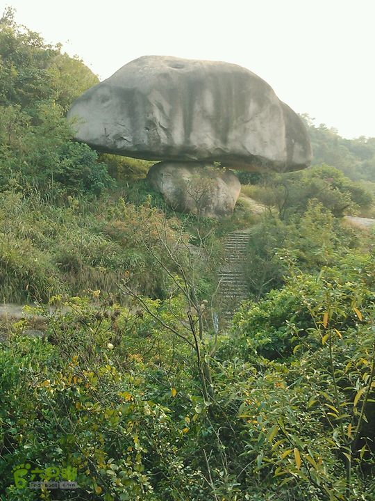 大罗山登山路线A+5蘑菇岩