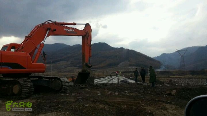 辽宁乡下建设中的桥