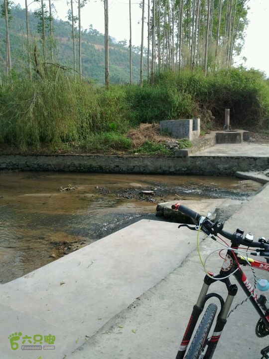 广东鹤山四堡水库穿越到粉洞32