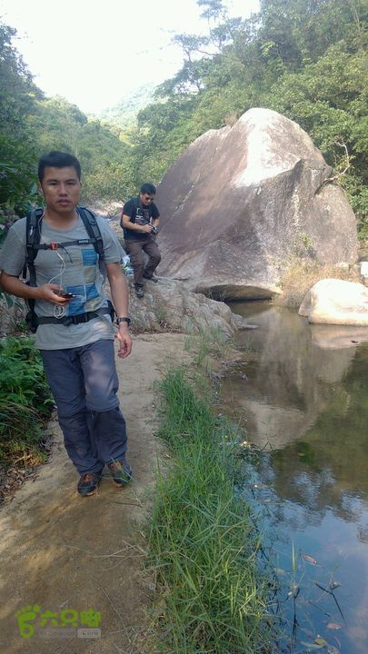 马峦山徒步…小梅沙上小梅沙下2012-12-22 14:54:25