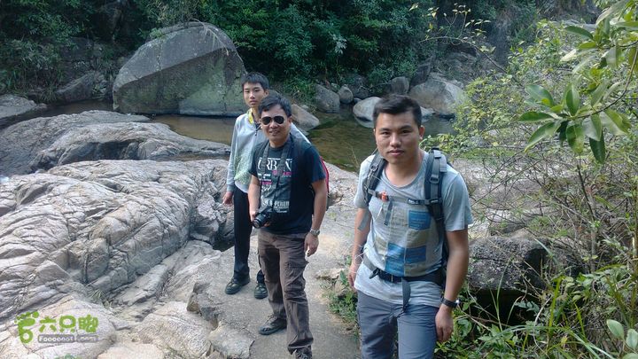 马峦山徒步…小梅沙上小梅沙下2012-12-22 15:01:11