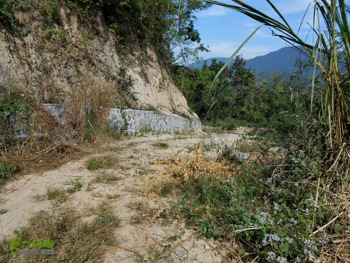 20130105--三亚福万岭山地骑行--大坡度碎石路DSCN2964