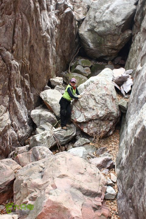 嵩山十大经典登山穿越---中原第一险连天峰20130316IMG_3155