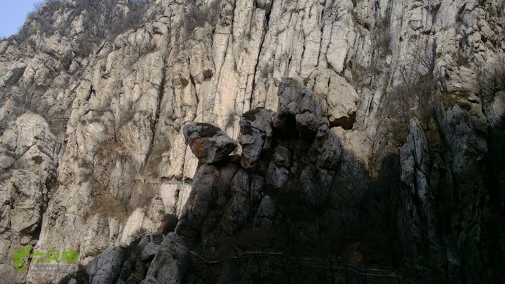 嵩山连天峡谷穿越到三皇寨，景区大门出，完成环线2013-03-24 12:33:28
