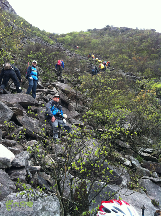 雁荡二尖穿越2013-04-06 10:34:42