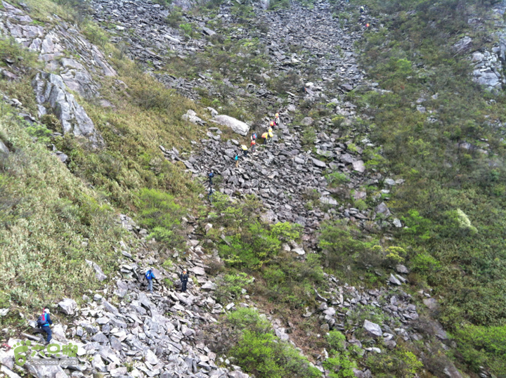 雁荡二尖穿越2013-04-06 10:31:21