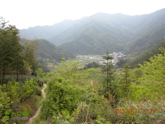 徽开古道（岭上-白际-严池-泰夏）徒步航迹远眺泰夏村