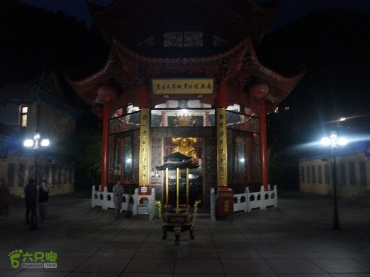 湖州安吉东西天目一日七尖极限徒步穿越～湖州暴走军团昭明寺上寺